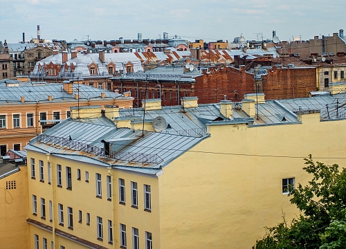 Вид из окон на панораму города